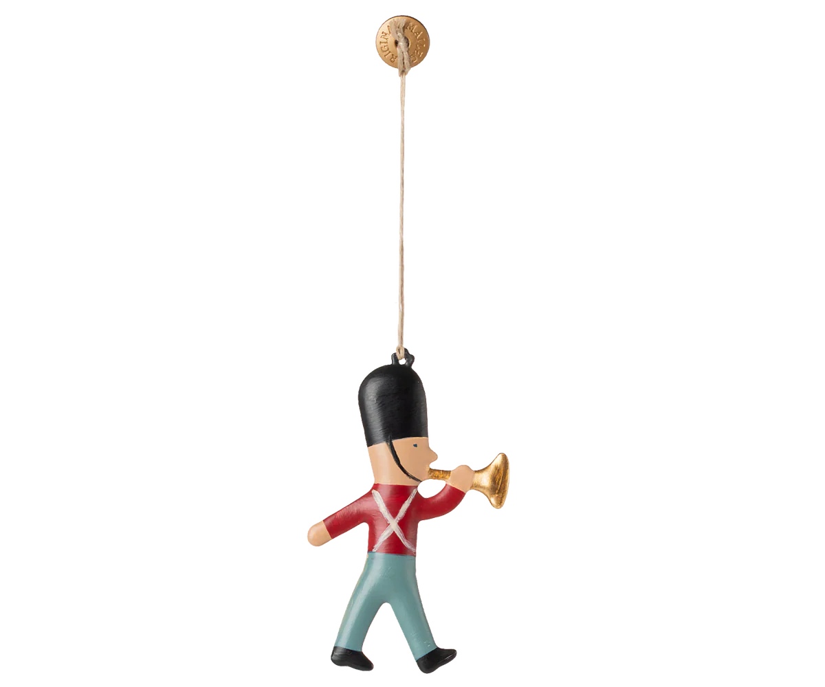 Metal ornament, Guard