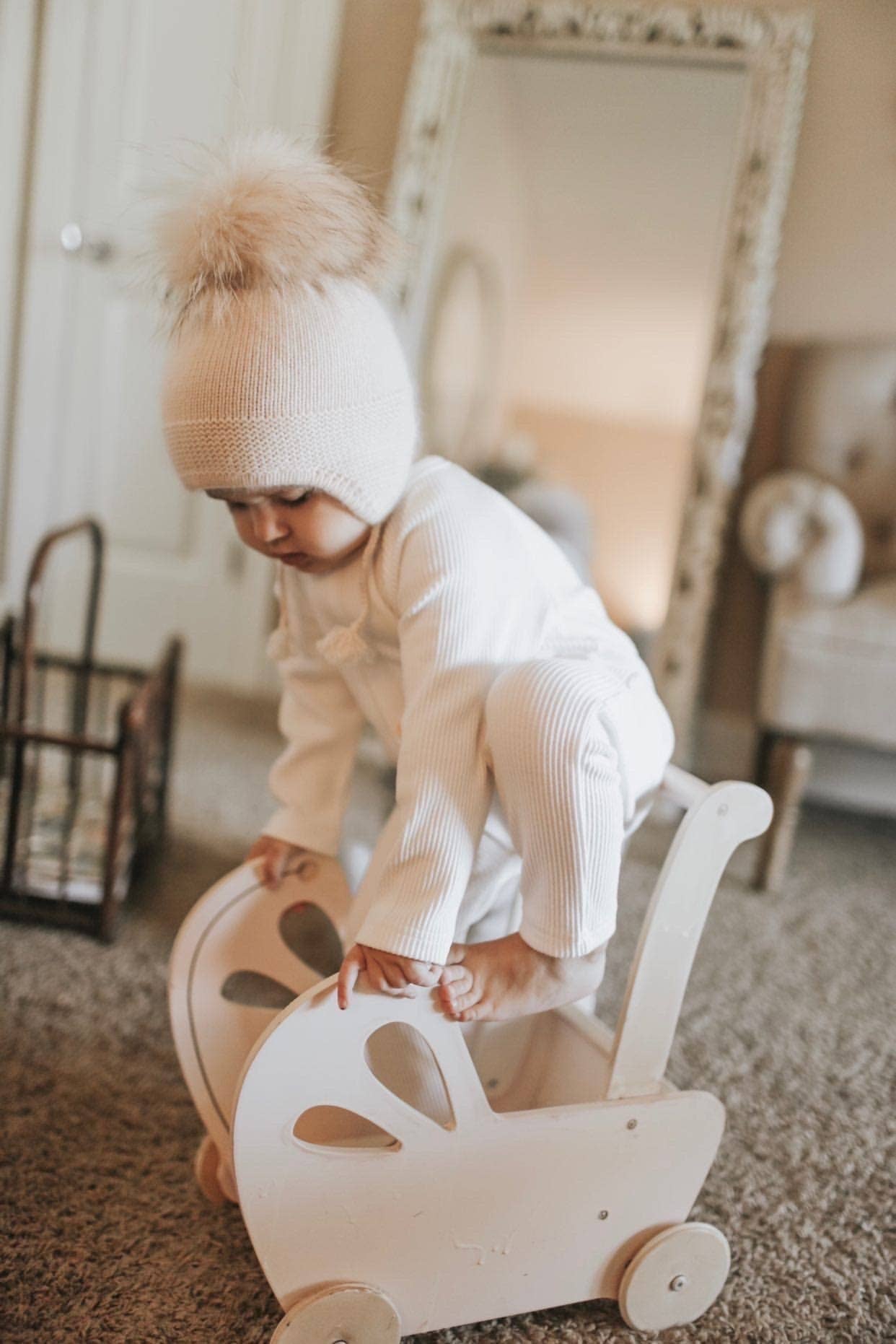Petite Maison Kids. Cashmere Aviator Hat