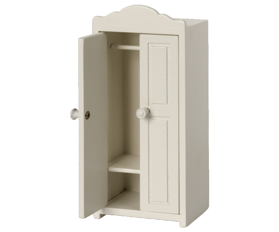 Wooden closet, Mouse