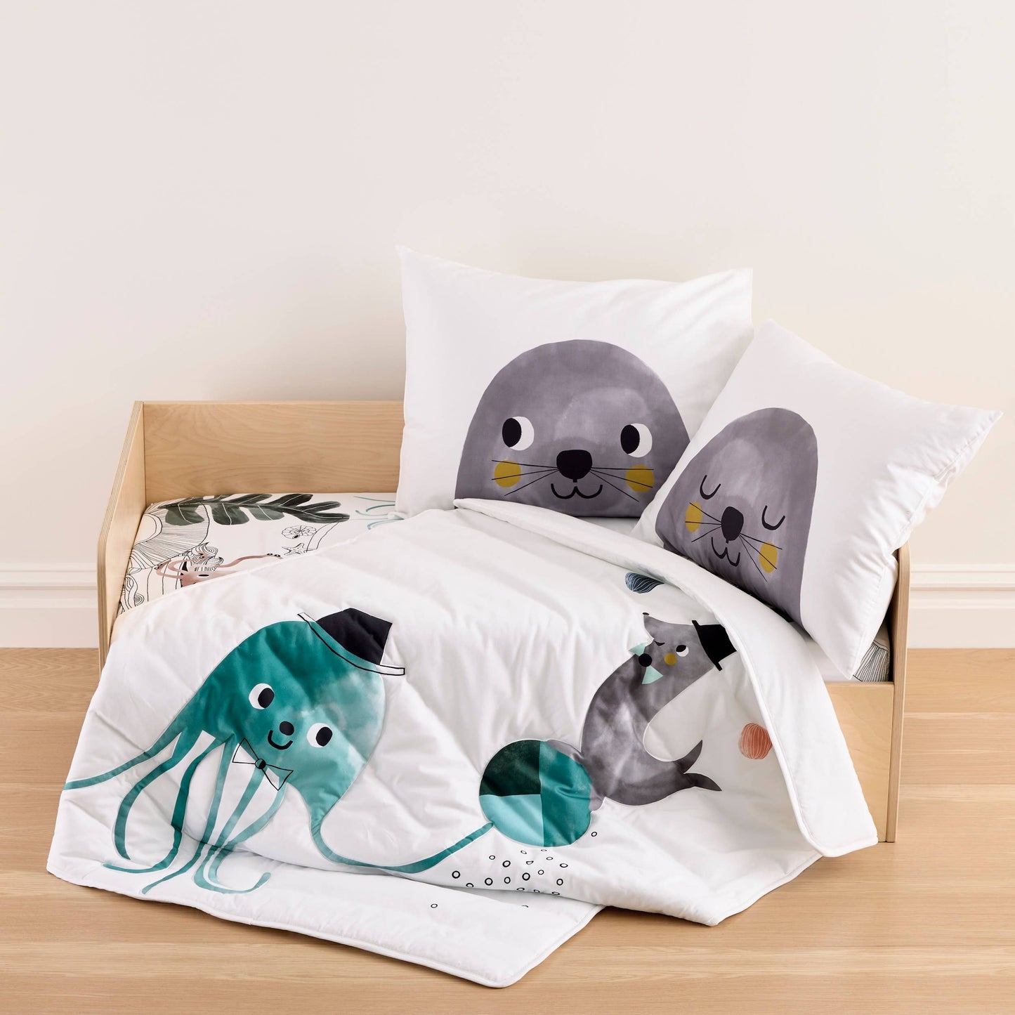 Toddler Comforter: Jellyfish