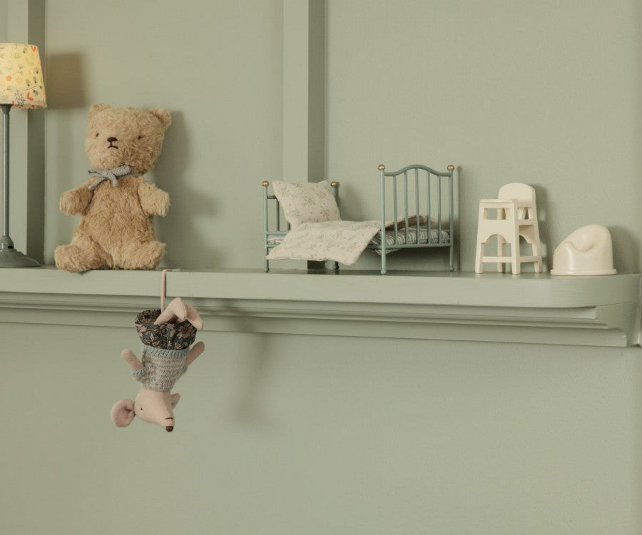 Vintage Single Bed, Mouse - Mint