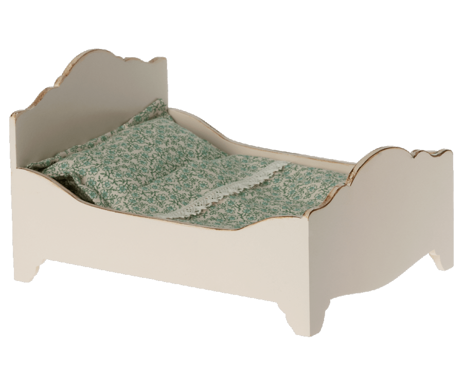 Wooden bed, Mouse