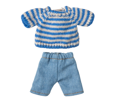 Knitted sweater and pants, Big brother mouse