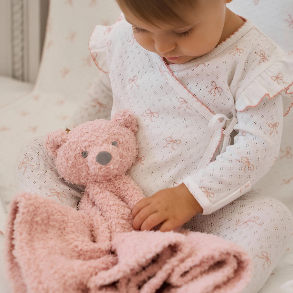 ELEGANT BABY PINK BOW PRINT ORGANIC COTTON POINTELLE LAYETTE 3 PC GIFT SET