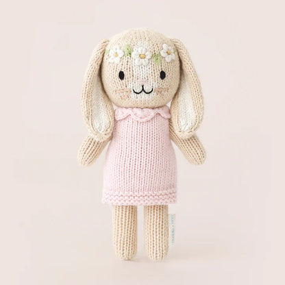 Tiny Hannah the bunny (blush)