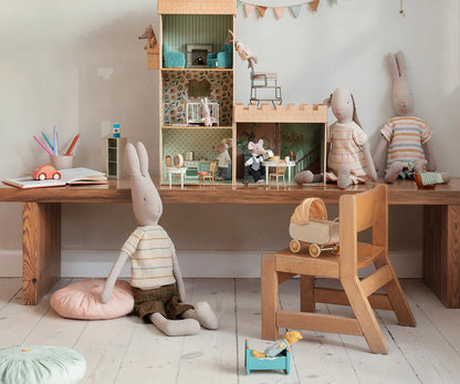 Rabbit, Size 5 - Pants & Knitted Sweater