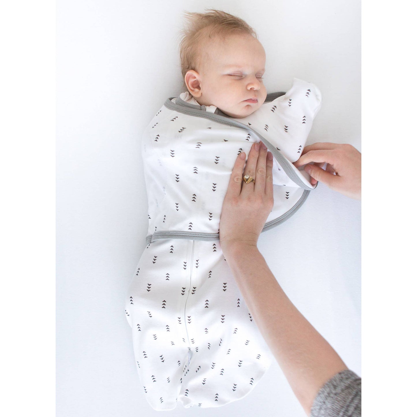 Omni Swaddle Sack, Hedgehogs, Newborn 0-3 Mo: Small 0-3 Mo