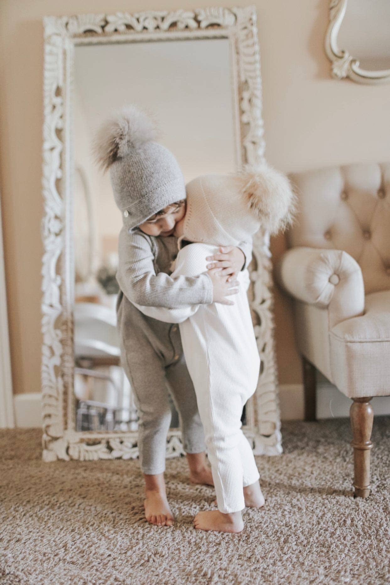 Petite Maison Kids. Cashmere Aviator Hat