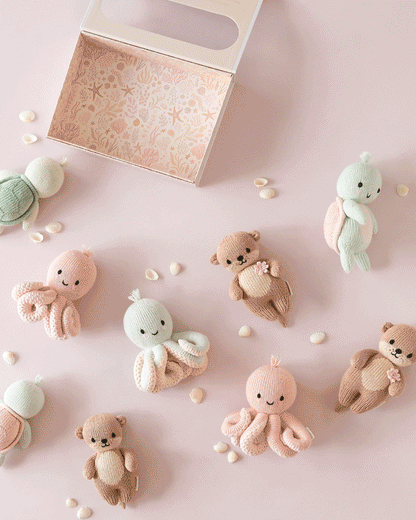Cuddle & Kind Baby sea turtle (powder pink)