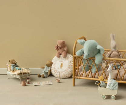 Elephant plush, Medium - soft mint