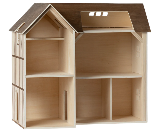 Mouse hole farmhouse
