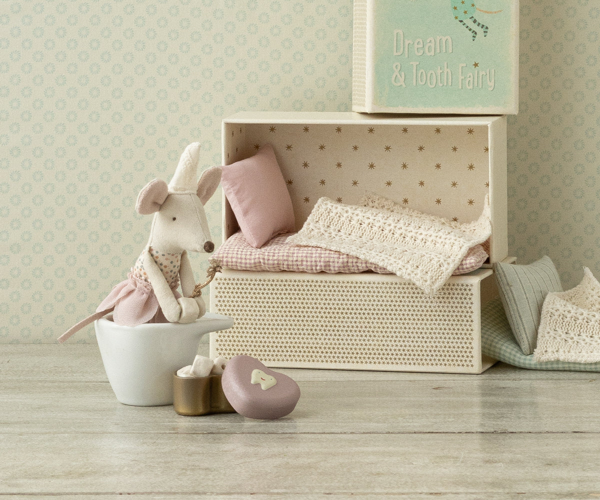New Tooth Fairy Mouse, Little Sister in Match Box