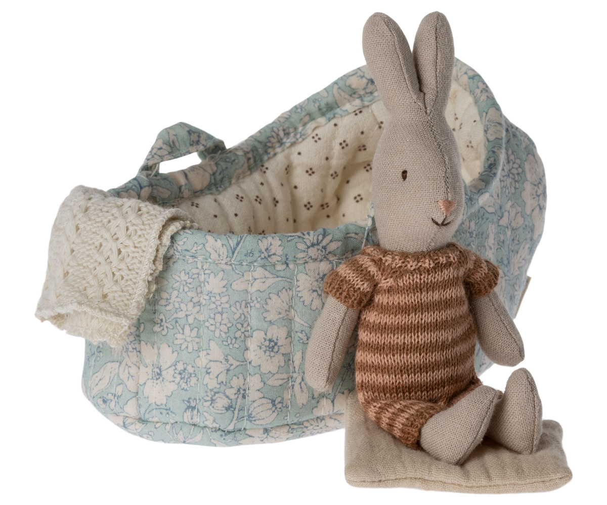 Rabbit in Carry Cot, Micro