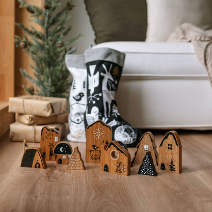 Woodland Village - Wooden Fantasy House Blocks Set