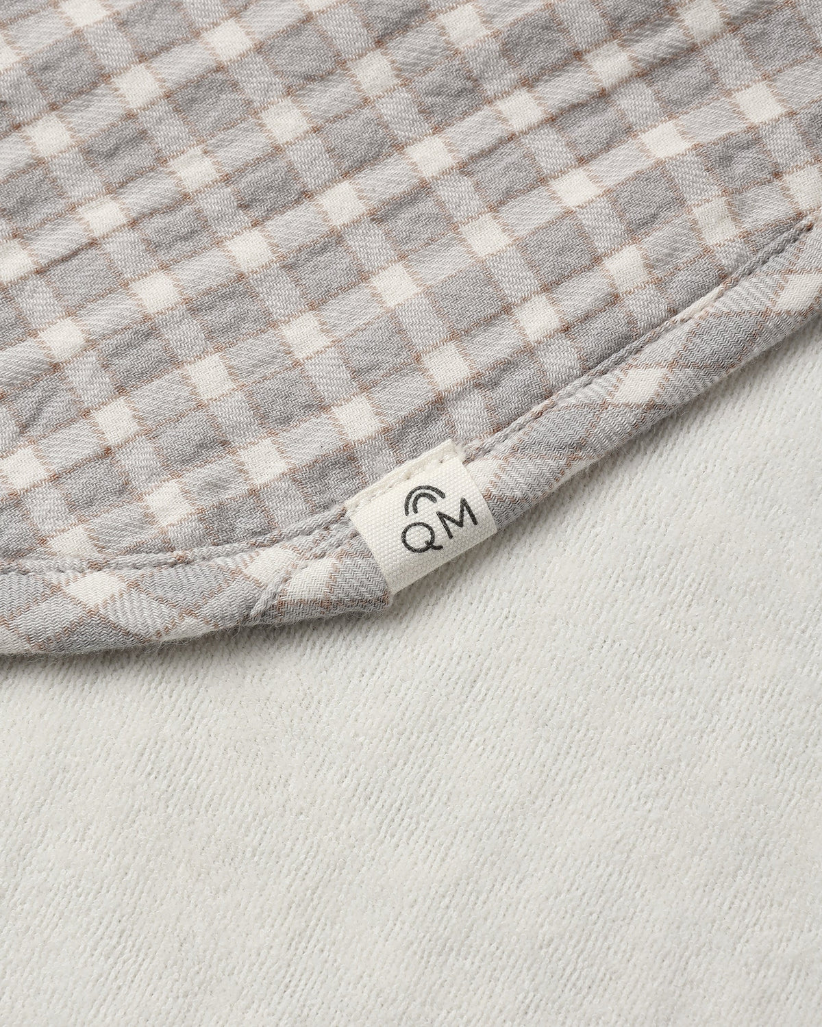Quincy Mae Burp Cloth 2-Pack Winter Berry, Blue Gingham