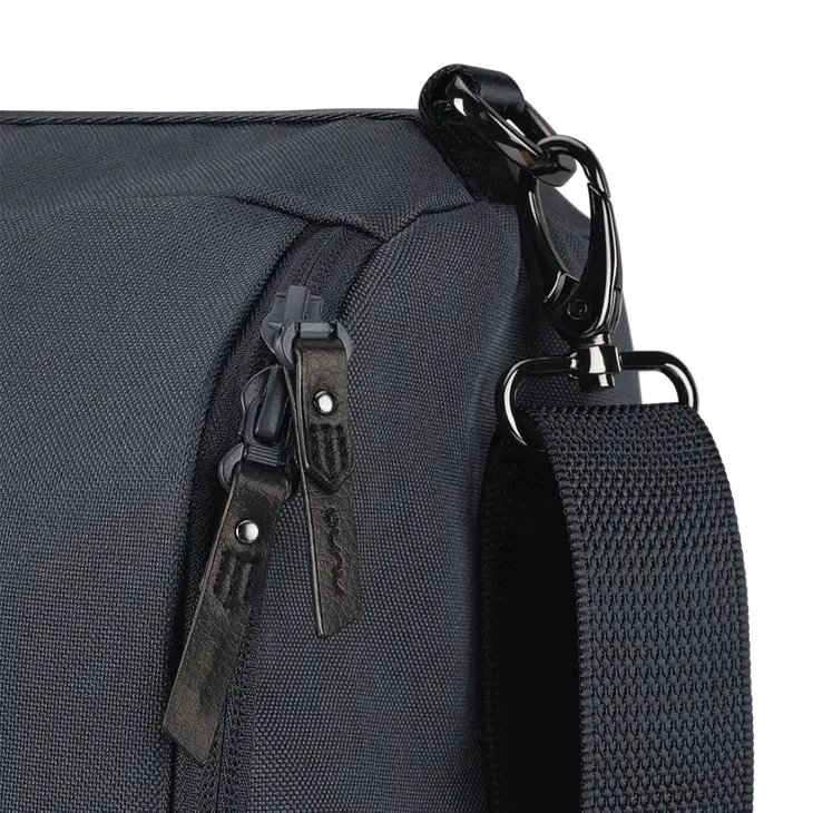 Nuna TRIV series travel bag