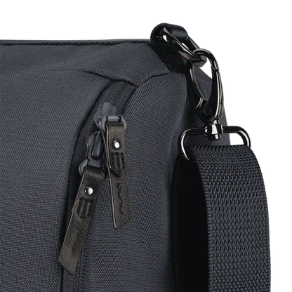 Nuna TRIV series travel bag