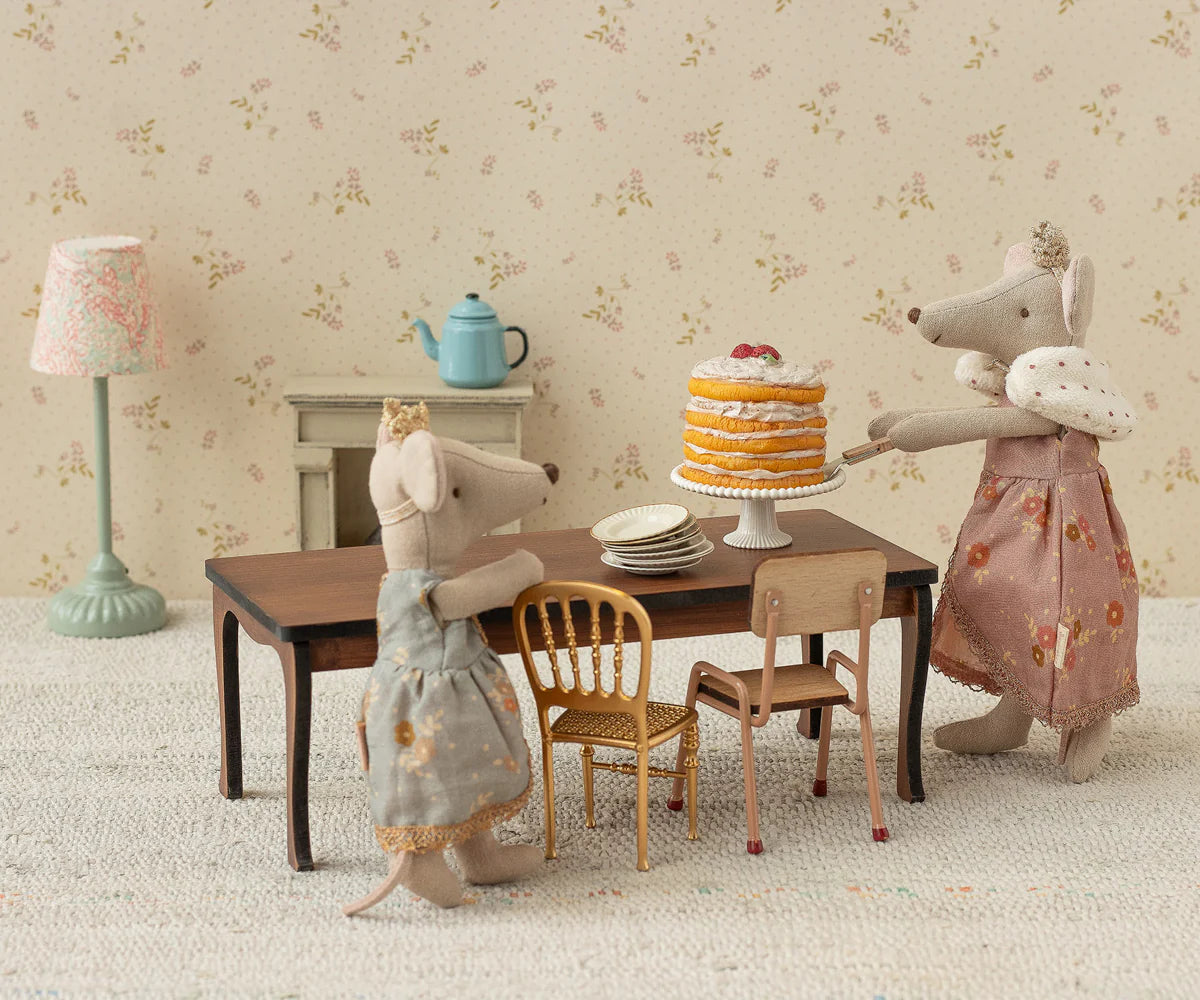 Queen dress, Mum mouse