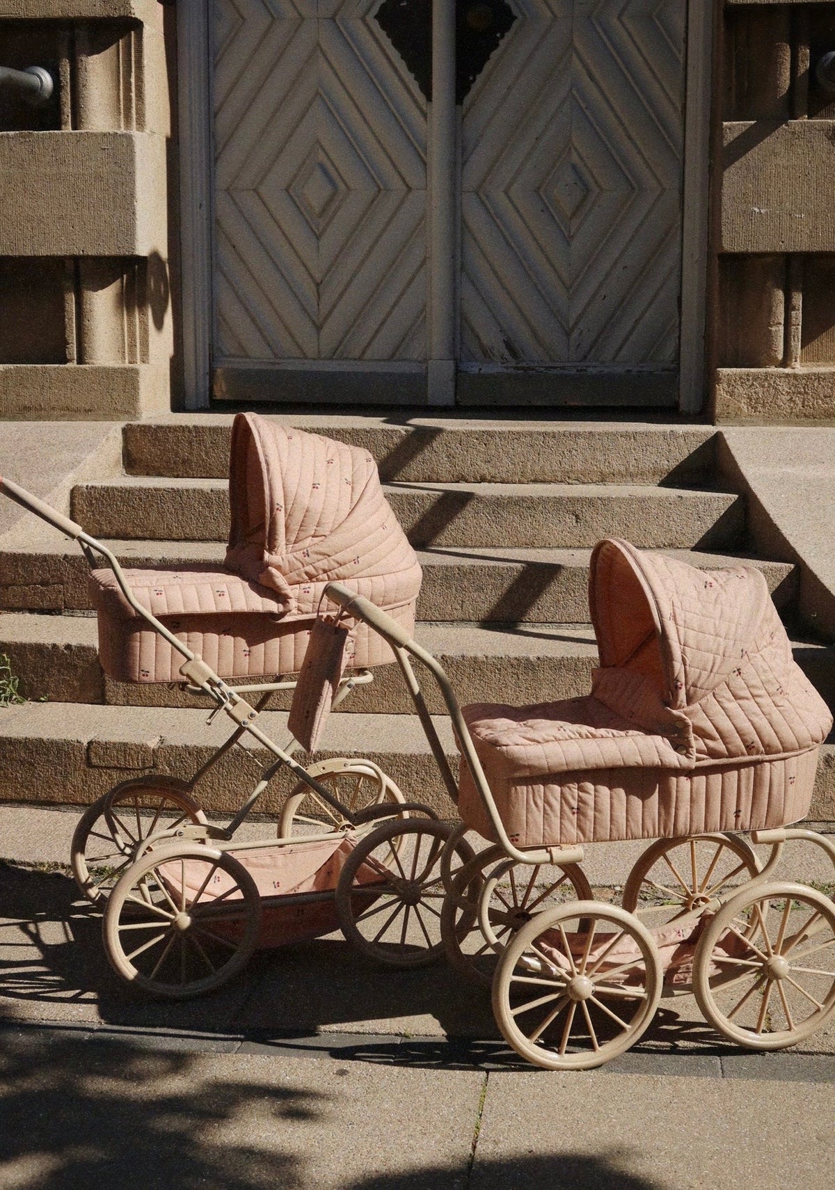 MINNIE DOLL PRAM
