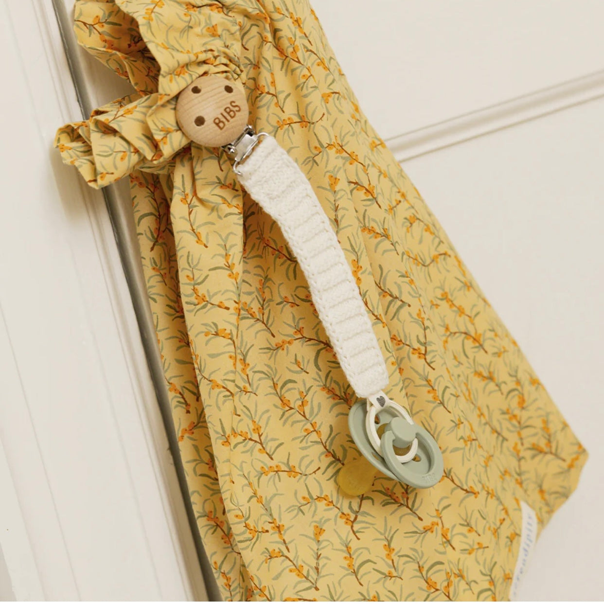 Pacifier Clip Knitted