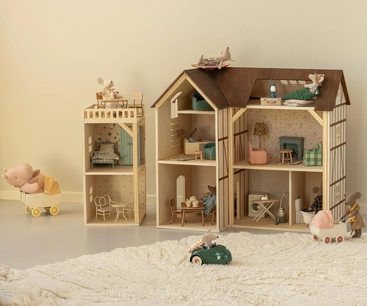Mouse hole farmhouse