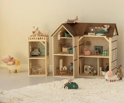 Mouse hole farmhouse
