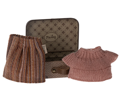 Knitted Blouse & Skirt in Suitcase, Mouse - Grandma