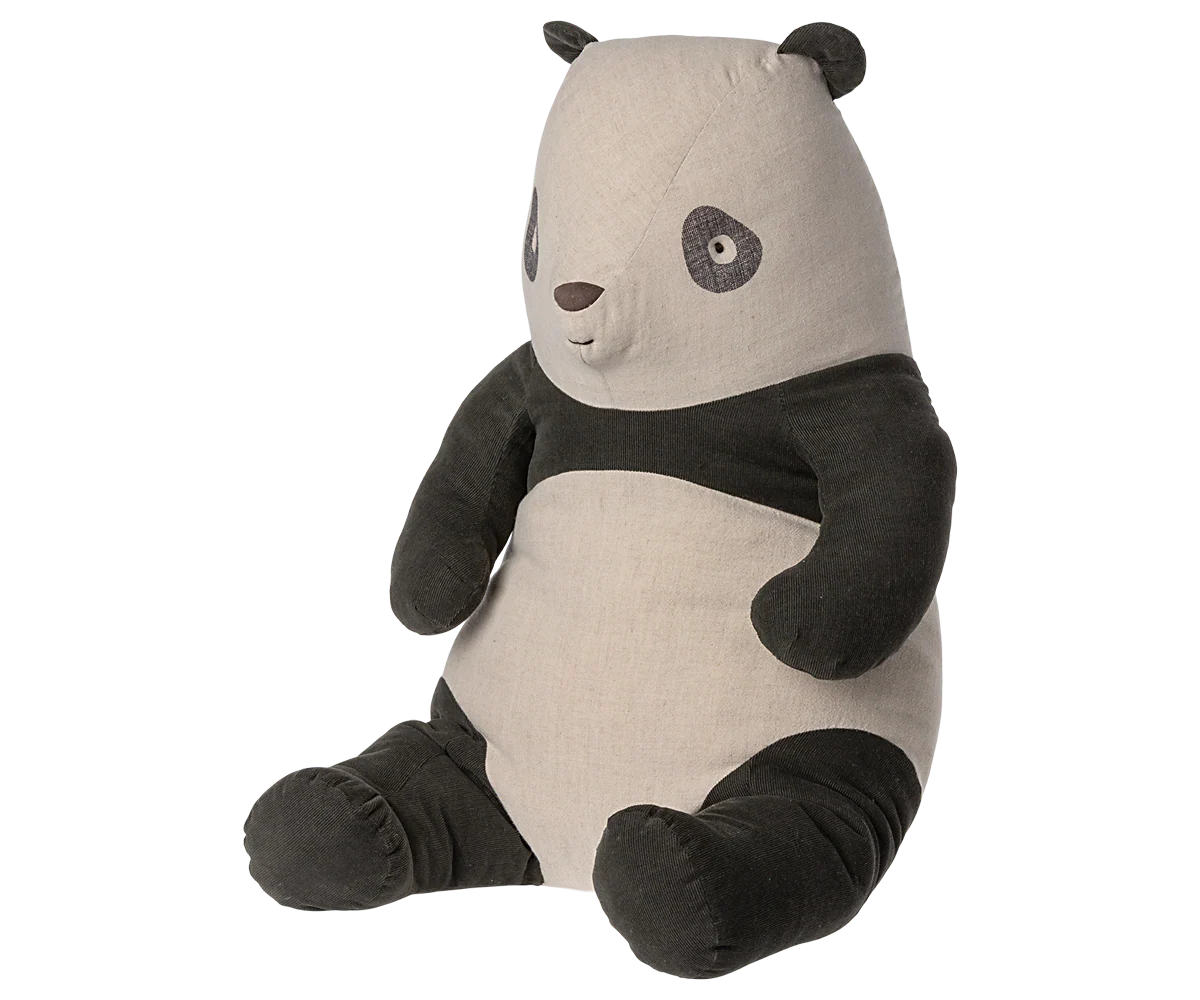 Panda, Large