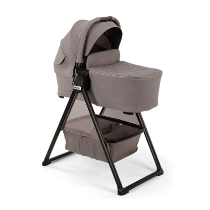 SWIV™ & TRIV™ series bassinet + stand