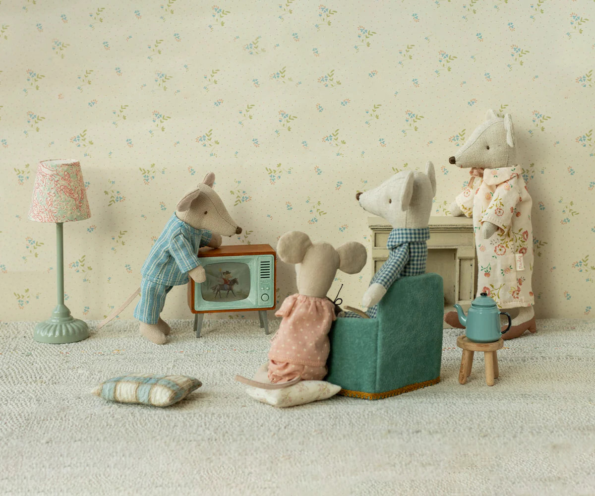 Television . Mouse
