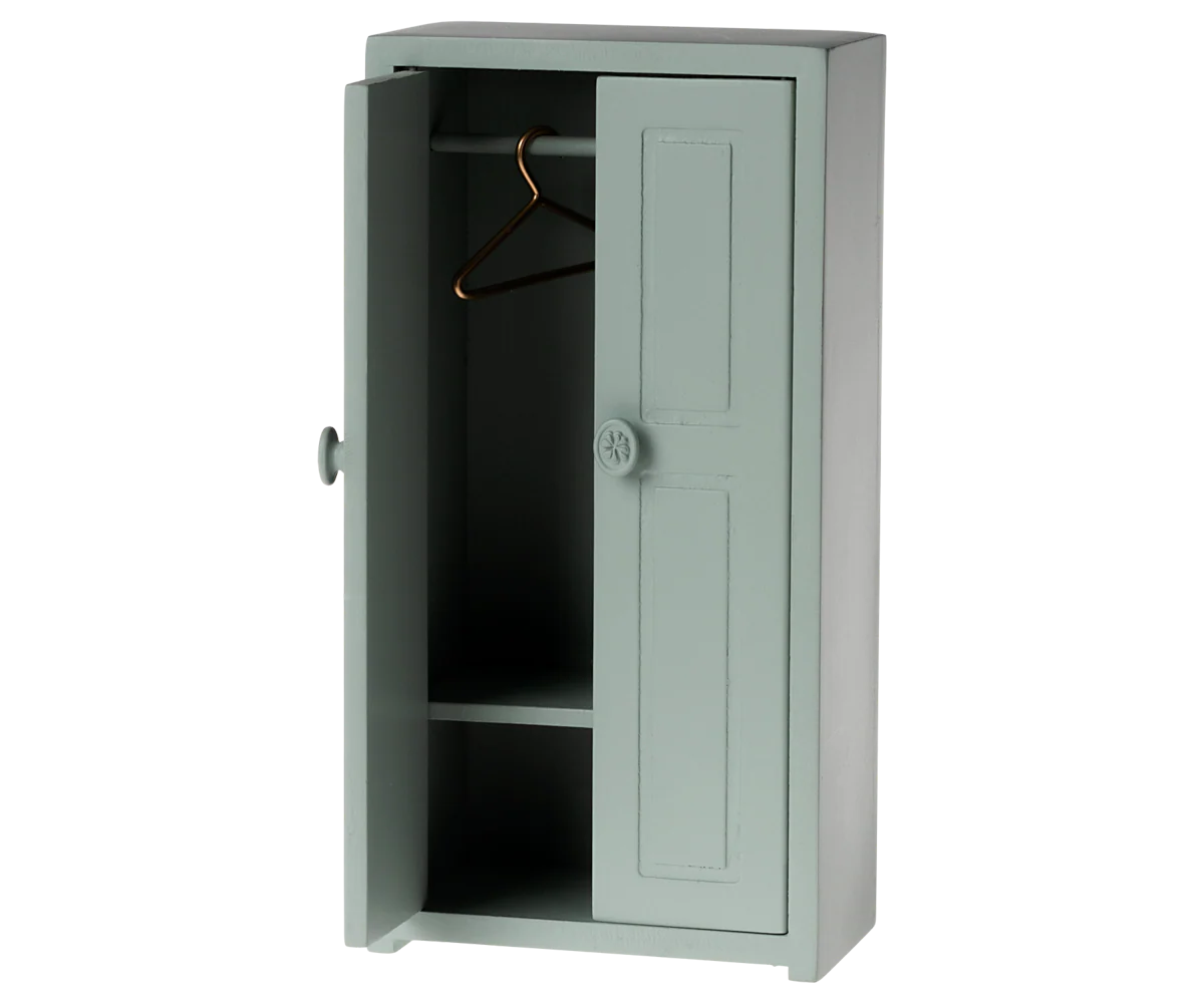 Closet, Mouse - Soft Blue