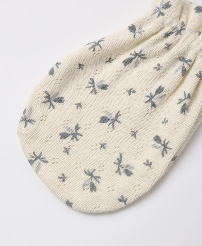 Quincy Mae No Scratch Mittens - OS Set of 2 || Blue Ditsy, Heart Ditsy