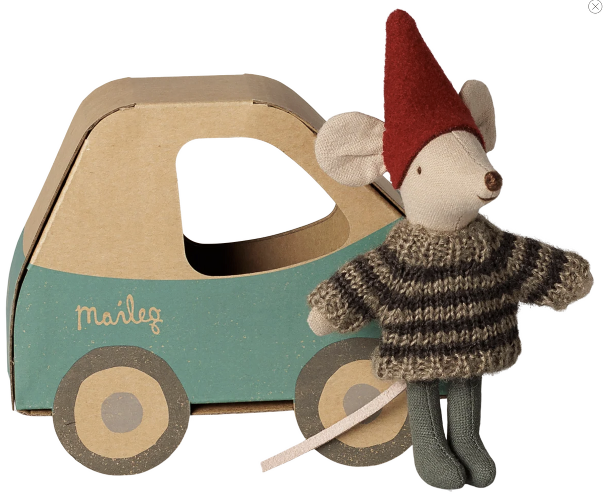 Christmas Mouse, Little Brother in Car Box