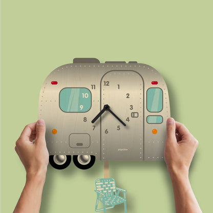 Retro RV Pendulum Clock - Wood