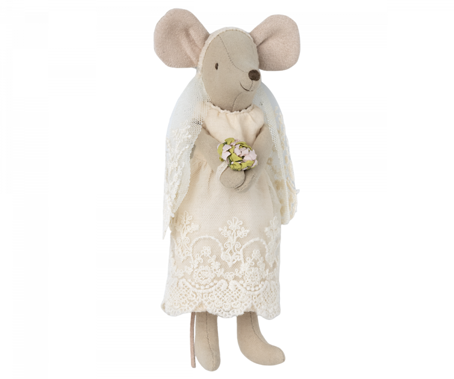 Wedding mice couple in box