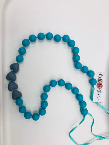 CLASSIC TEETHING NECKLACE